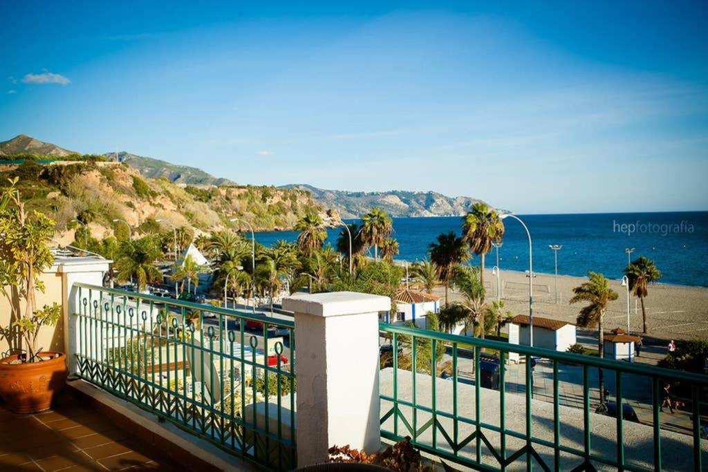 Edificio Sol Apartment Nerja Ngoại thất bức ảnh
